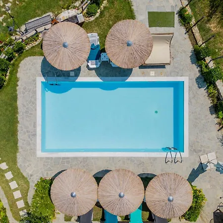 Alexander Aqua Oasis - Poolside Garden Getaway * Evkarpia