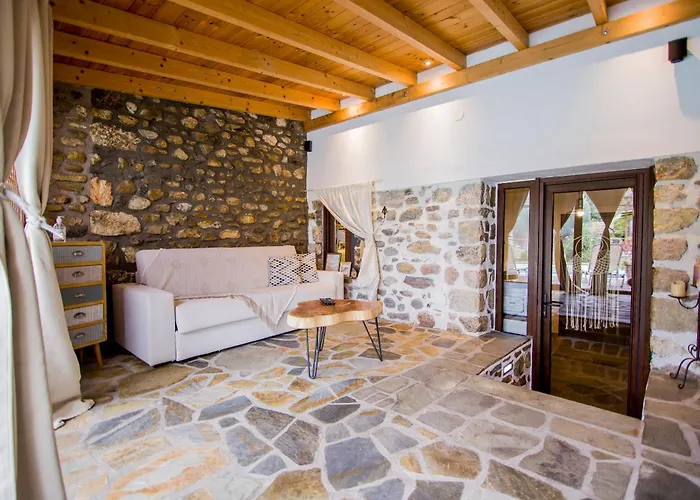 Willa Alexander Aqua Oasis - Poolside Garden Getaway Evkarpia